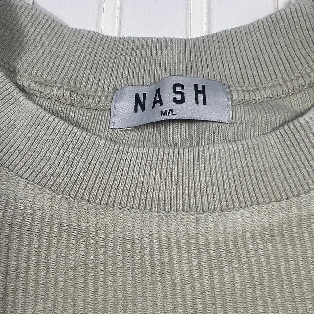NASH Collection Ribbed Crewneck - Picture 2 of 5